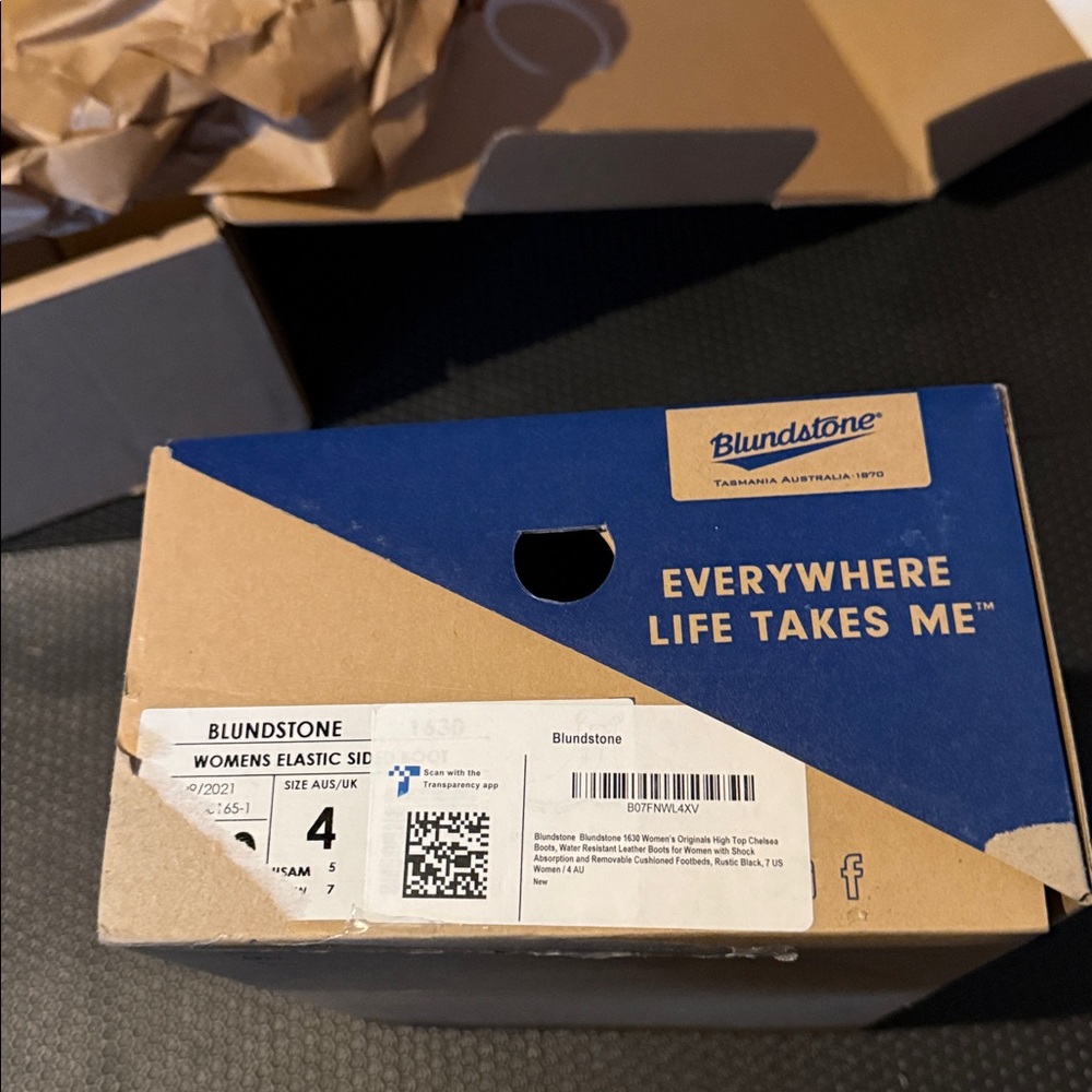 Blundstone Olive Nubuck Chelsea Boots with Blue Pull Tabs - Picture 6 of 9